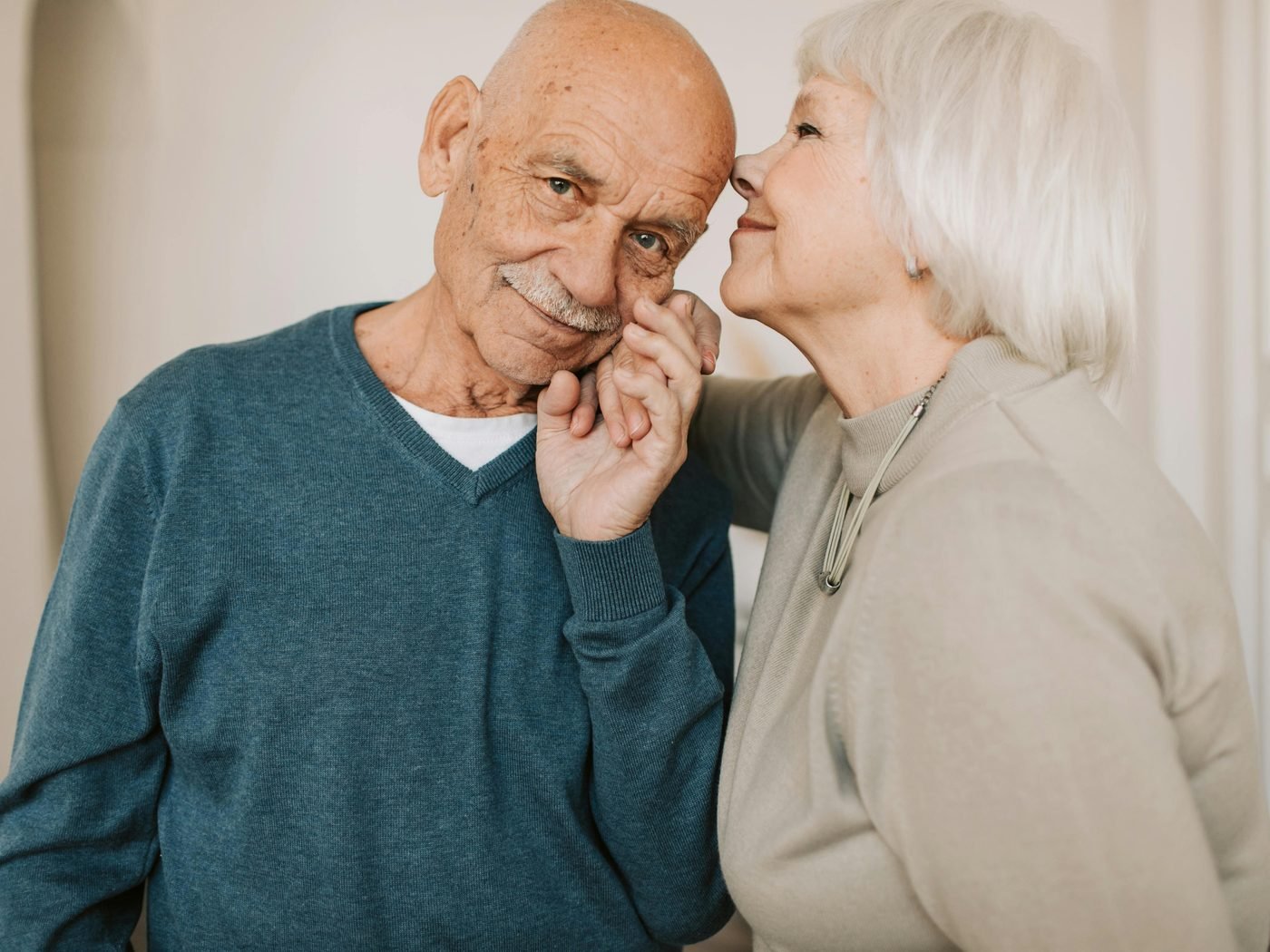 An older couple, well and at ease