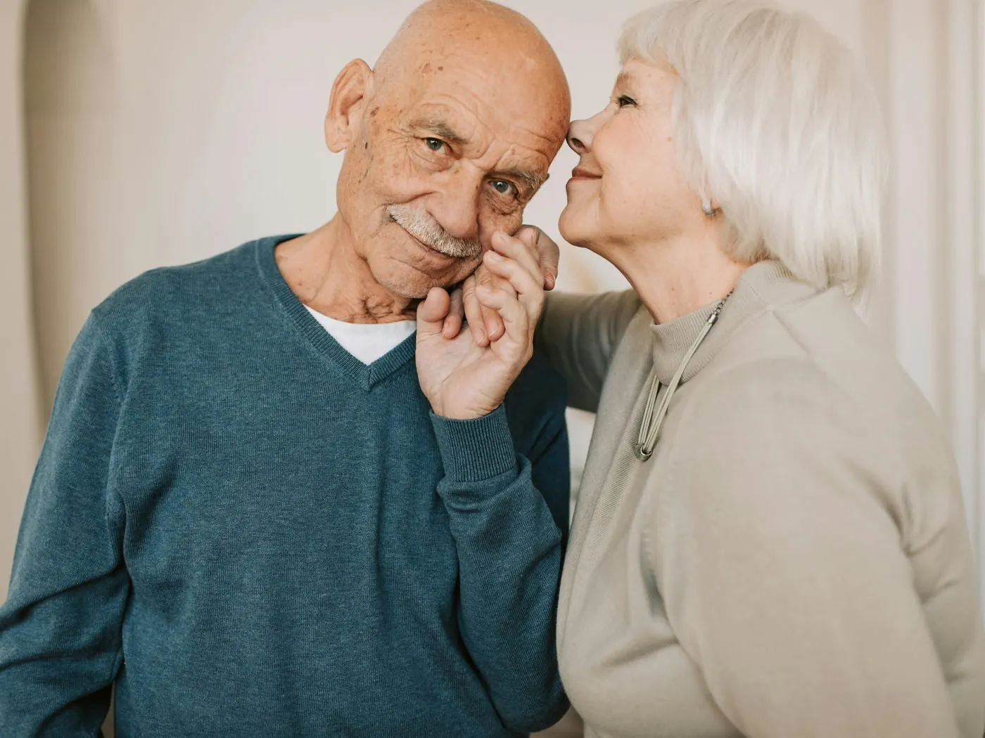 An older couple, well and at ease